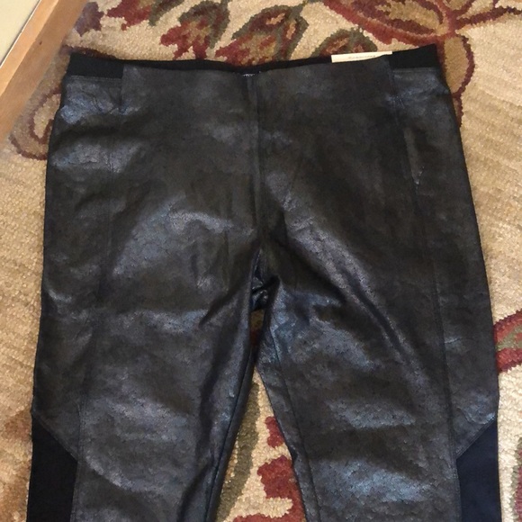 SOFT SURROUNDINGS size XL 18P Crackle Leather Look Crop STRETCHY Insert $89 NEW - Picture 6 of 12